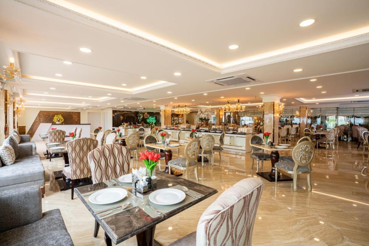 Lk Emerald Beach - Sha Extra Plus Паттая Екстер'єр фото The restaurant