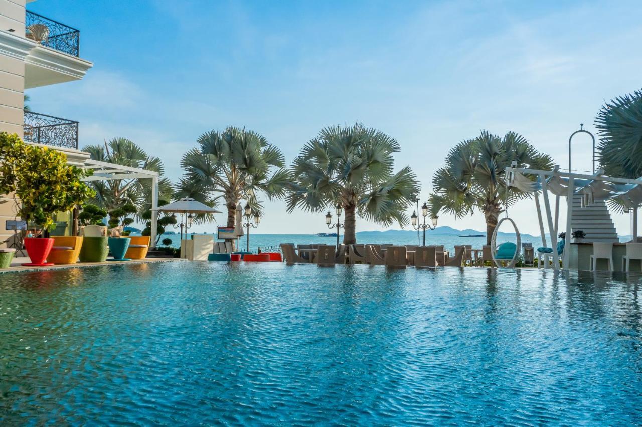 Lk Emerald Beach - Sha Extra Plus Паттая Екстер'єр фото Infinity pool at the hotel