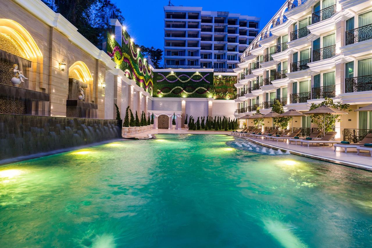 Lk Emerald Beach - Sha Extra Plus Паттая Екстер'єр фото The swimming pool at the hotel