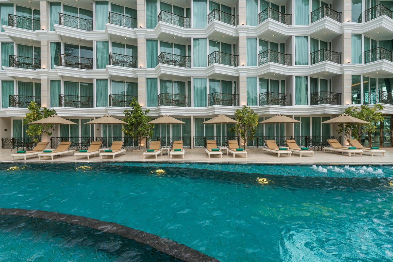 Lk Emerald Beach - Sha Extra Plus Паттая Екстер'єр фото The swimming pool at the hotel